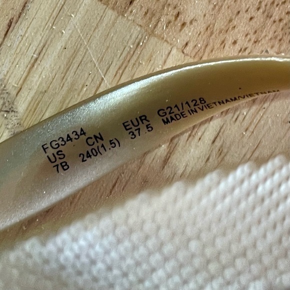 Coach Ladies Flip Flops Jacquard C Brown/Bronze Sz 7 - Picture 5 of 5